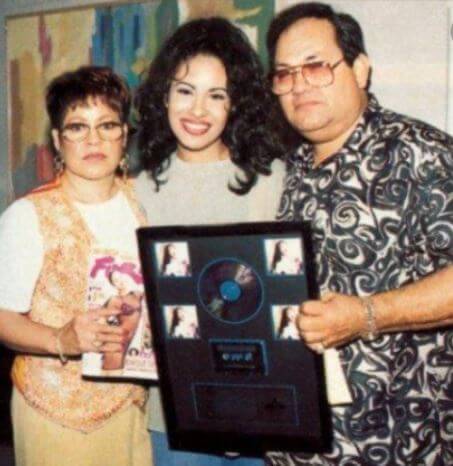 Marcella Samora with husband and daughter Selena Quintanilla.